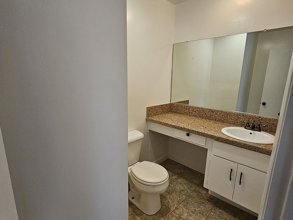 1/4 bath