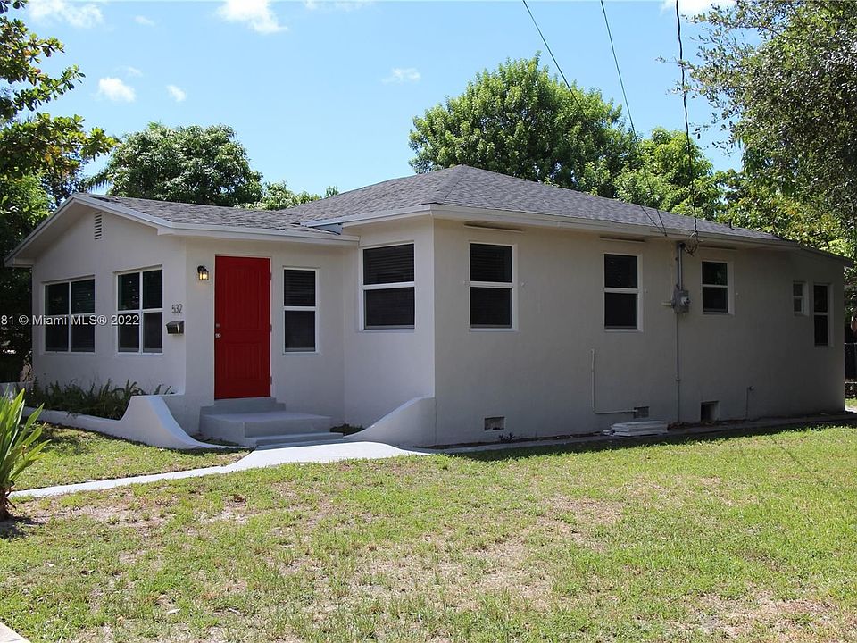 1st image of 532 NE 132nd St #0