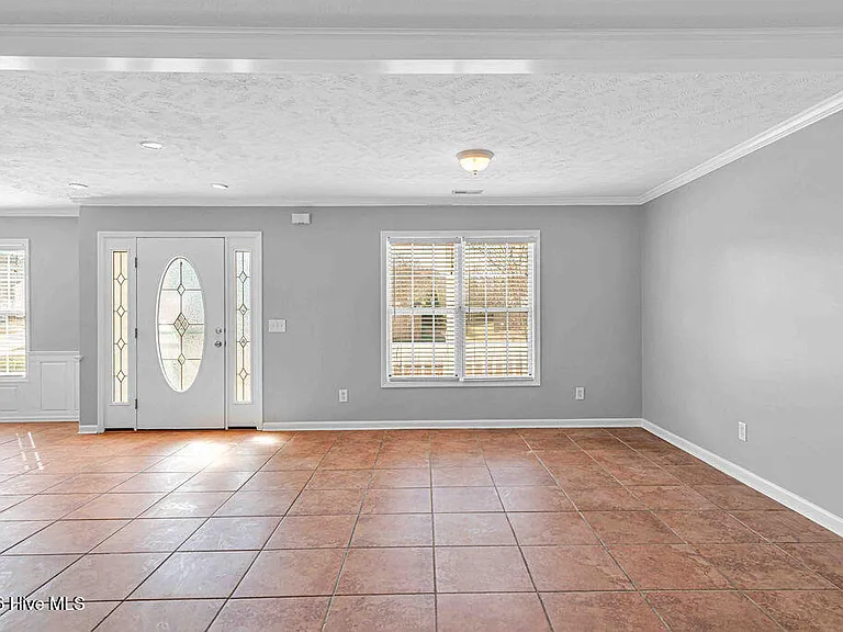 302 Altavista Loop — Photo 6