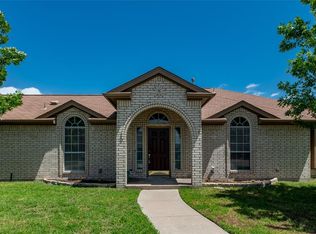 716 Big Willow Dr, Saginaw, TX 76179
