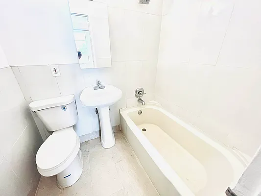 Rented by null | media 20