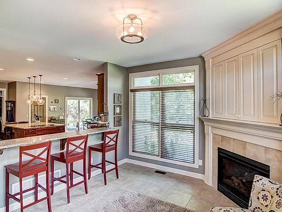 5th image of 5852 Willow Bend Ln