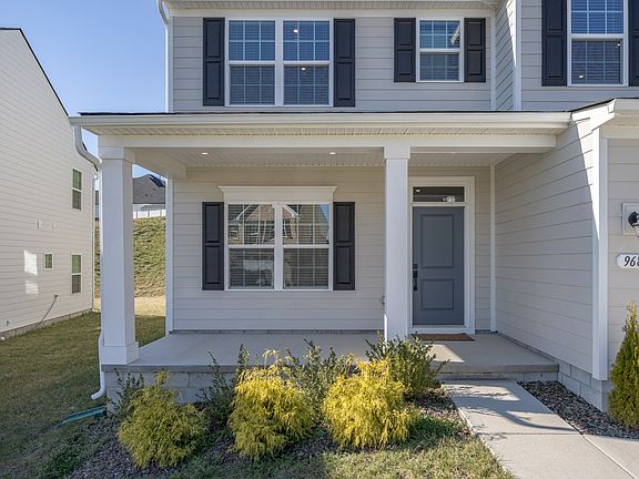 3rd image of 968 Caywood Rd