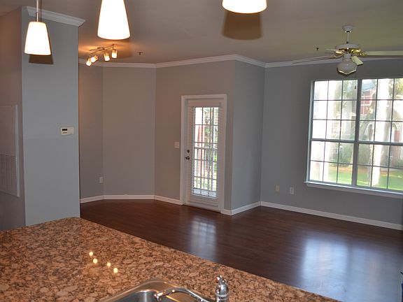 3rd image of 221 Colima Ct Unit 1027
