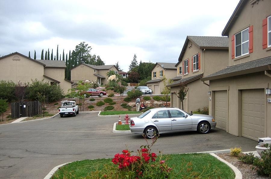 2nd image of 3007 Estepa Dr Unit F