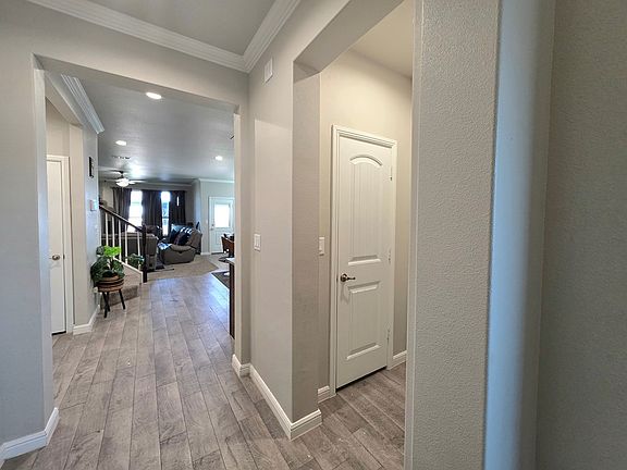 3rd image of 6108 Scaled Quail Rd