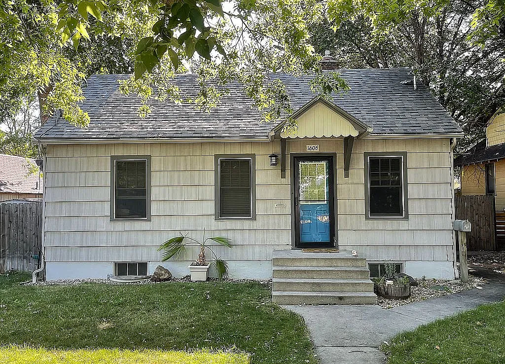 3 bed, 1200 sqft, $3,500 — Photo 2