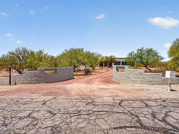 4th image of 3581 N Lynford Pl