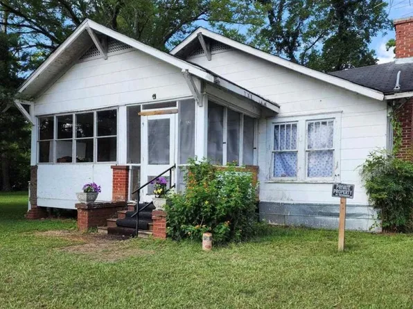 1207 Radium Springs Rd, Albany, GA 31705