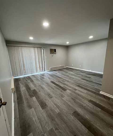 847-847 S Lake Park Ave #24E — Photo 4