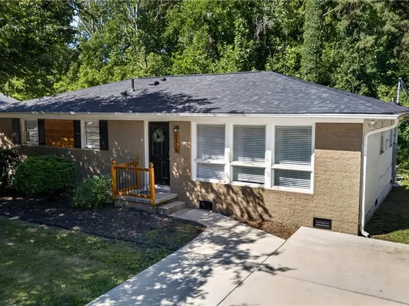 4316 Halifax Rd, Greensboro, NC 27407