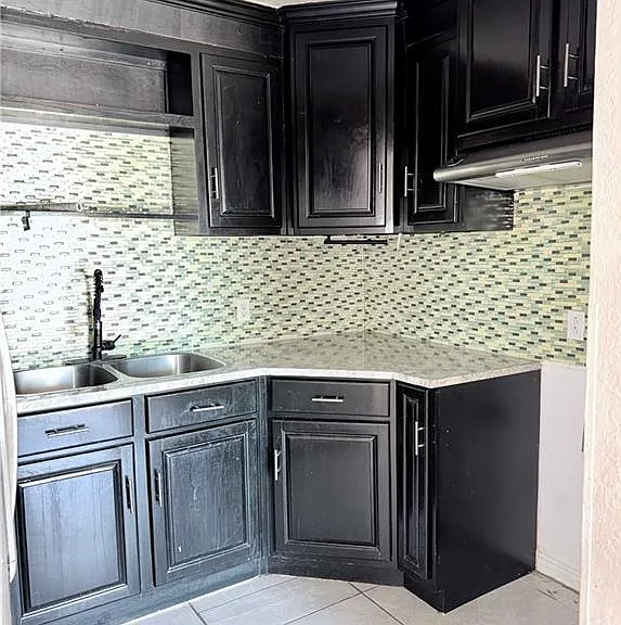 1003 Alta Vista Dr — Photo 4