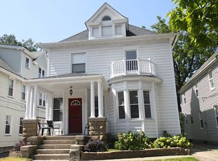 2082 Murray Hill Rd, Cleveland, OH 44106