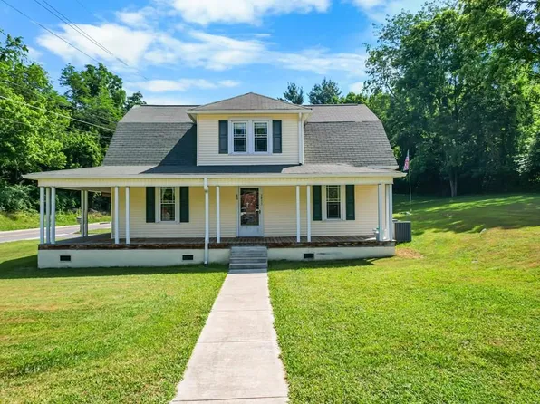 1411 Island Rd, Bristol, VA 24201