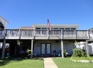 261 Barracuda St, Bayou Vista, TX 77563