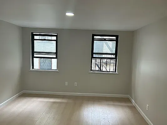 414 East 11th Street — Photo 3