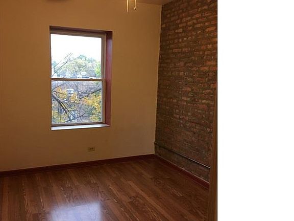 3rd image of 556 N Central Park Ave