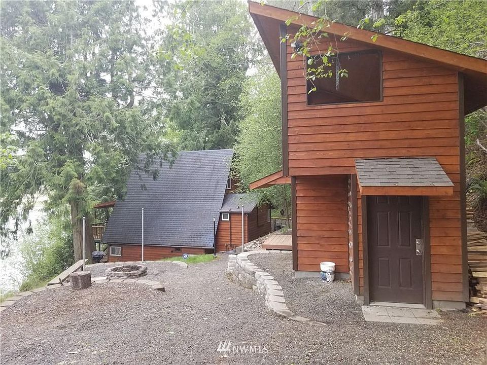 1st image of 90 E Beaver Ln