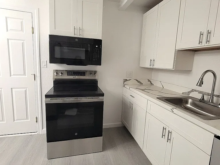 6265 Wilma Ave — Photo 8