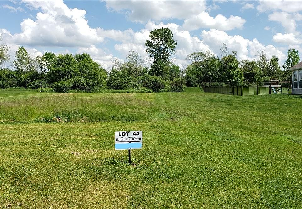 1st image of 8406 Eagle Creek Dr