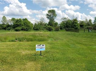 8406 Eagle Creek Dr, Garrettsville, OH