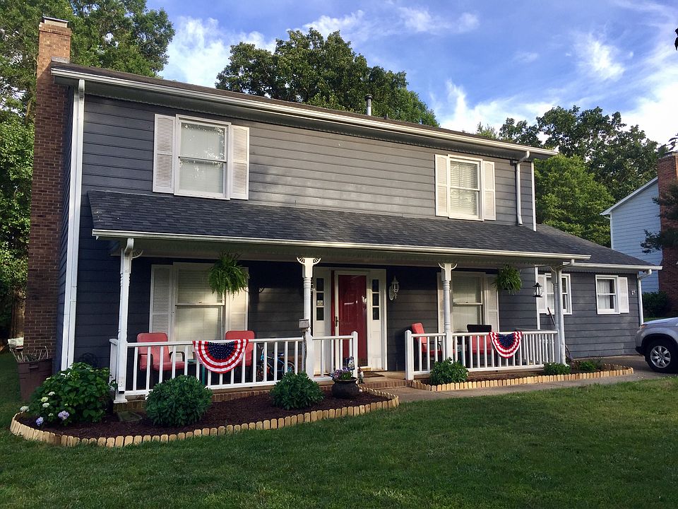 HOUSE FRONT