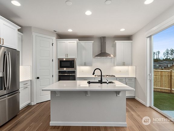 5th image of 6111 Windlass Avenue SE #2