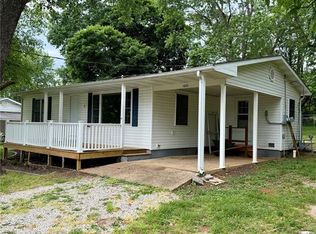 1021 Northwood Dr, Piedmont, MO 63957