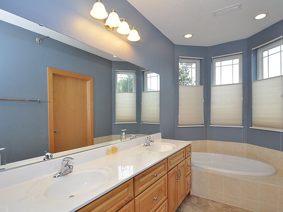 Double Vanity in Master Bath