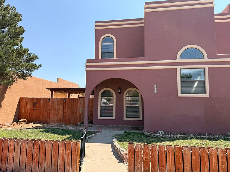 7812 Ranchwood Dr NW — Photo 1