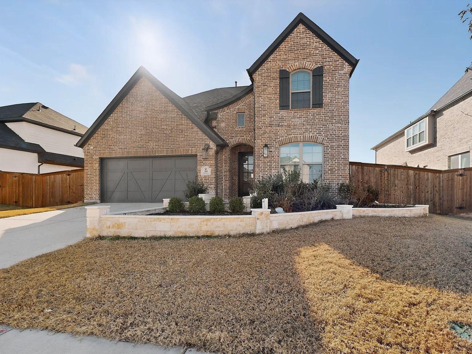 5 bed, 2935 sqft, $3,800 — Photo 1