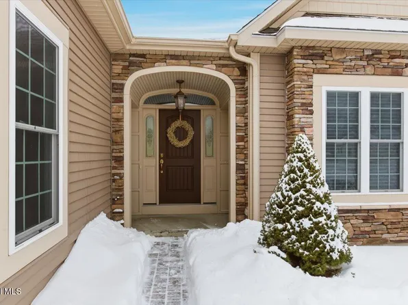 9 Fieldstone Drive, Ballston Lake, NY 12019