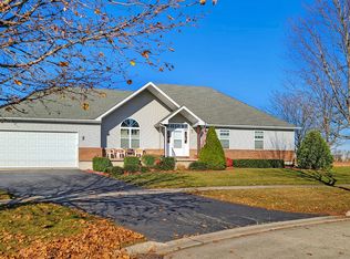 1409 Willow Ln, Harvard, IL 60033