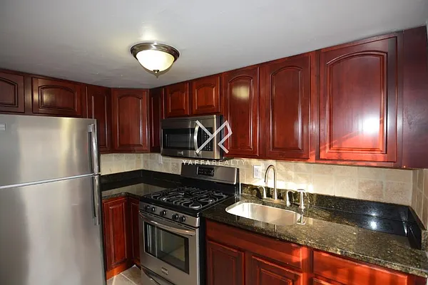 Rented by Yaffa Realty LLC | media 9