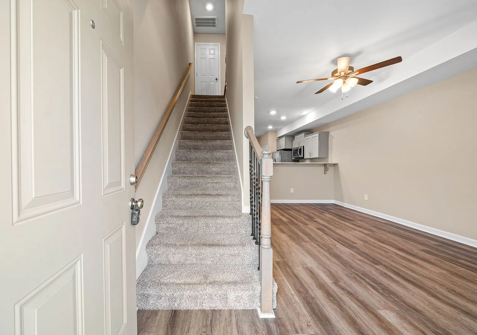 Durrett Dr - 55 (x17) — Photo 3