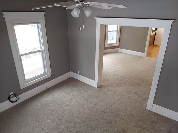 4th image of 1834 Pierce St NE Unit 1