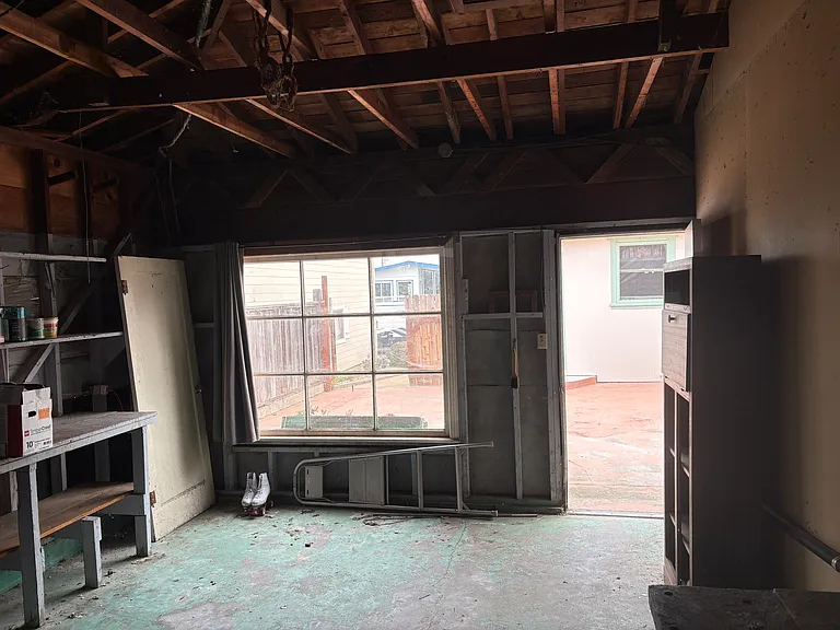 950 Mesa St — Photo 21