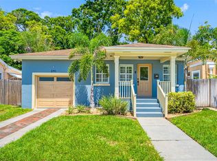 2711 N Essex Ct, Tampa, FL 33602