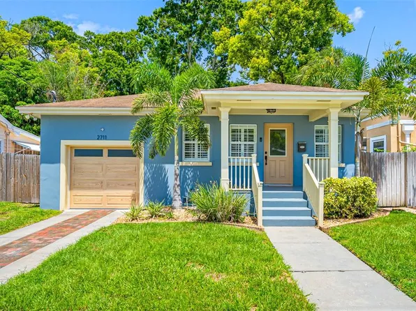 2711 N Essex Ct, Tampa, FL 33602