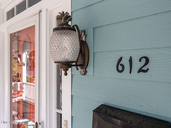 3rd image of 612 E Main Street