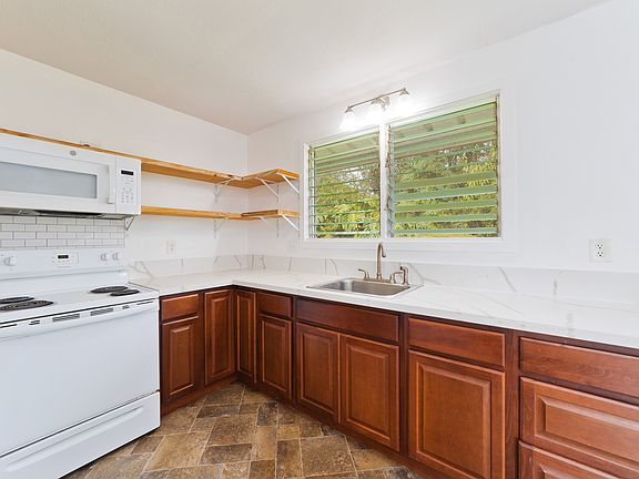 5th image of 16-501 Ainaloa Blvd