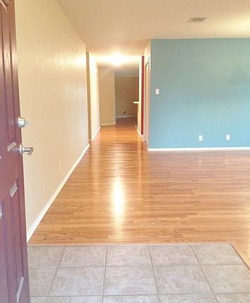 2nd image of 205 Janis Mae Dr