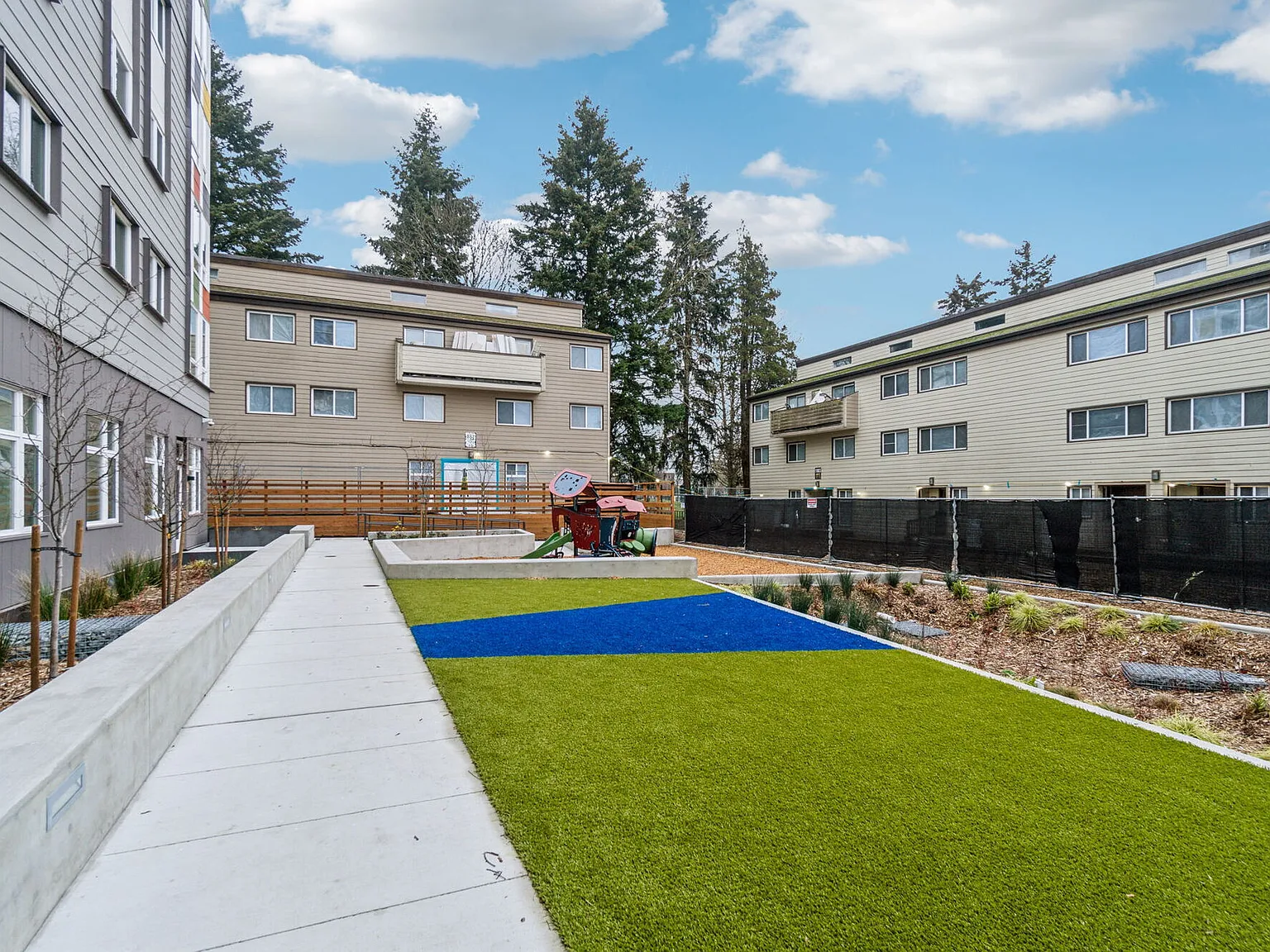 Bryant Manor Phase I — Photo 4