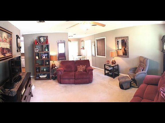 3rd image of 111 Carter Dr
