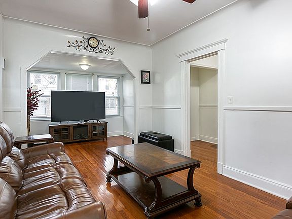 4th image of 80-18 89th Avenue