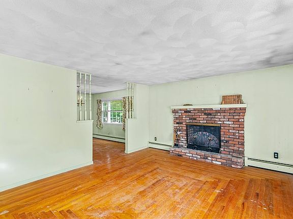 5th image of 5 Allan Dr