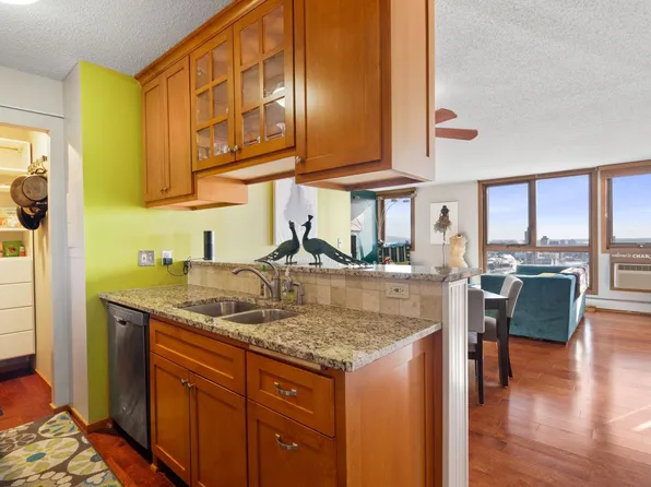 433 S 7th St APT 2208, Minneapolis, MN 55415