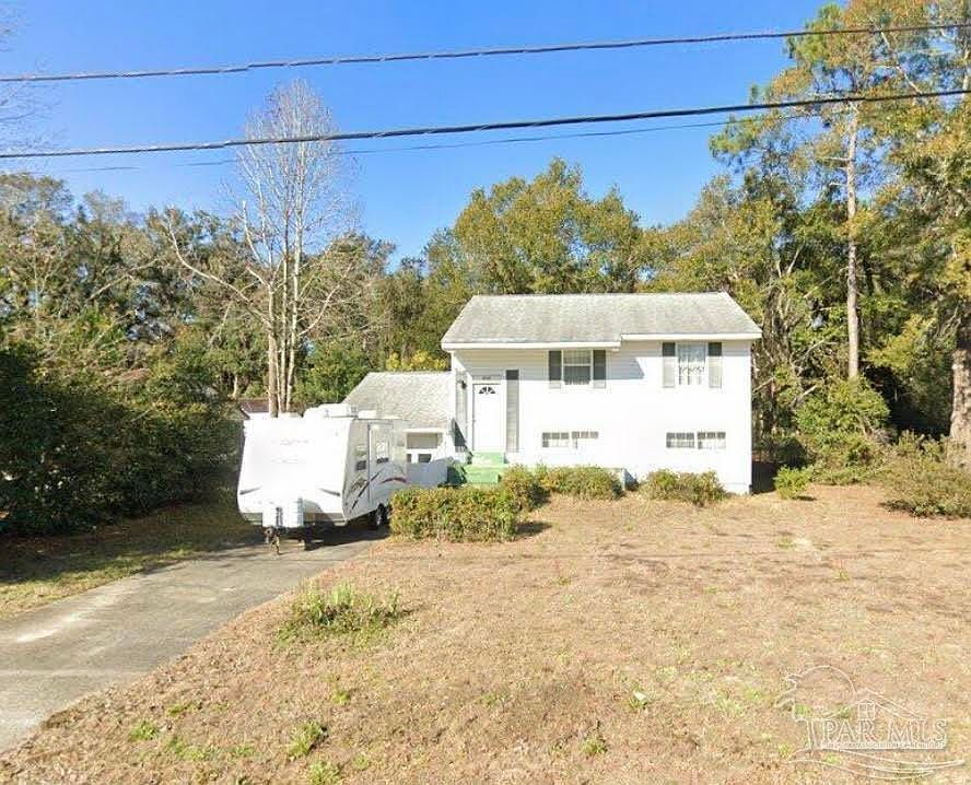 1st image of 2117 Pullman Cir