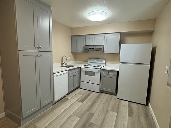 2nd image of 849 San Juan Dr