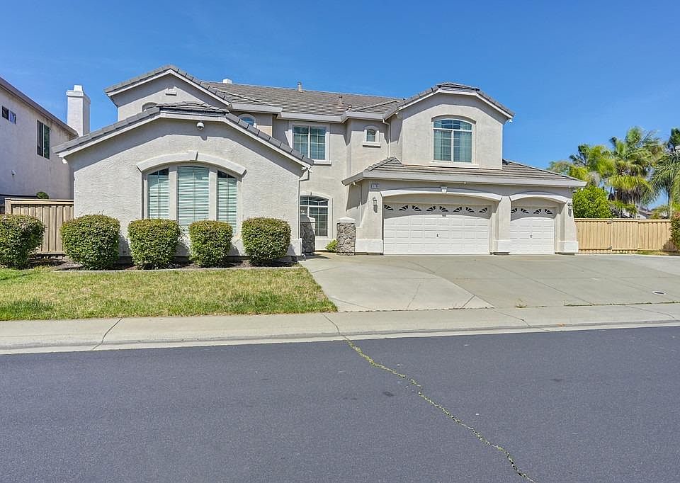 1st image of 1716 Courante Way